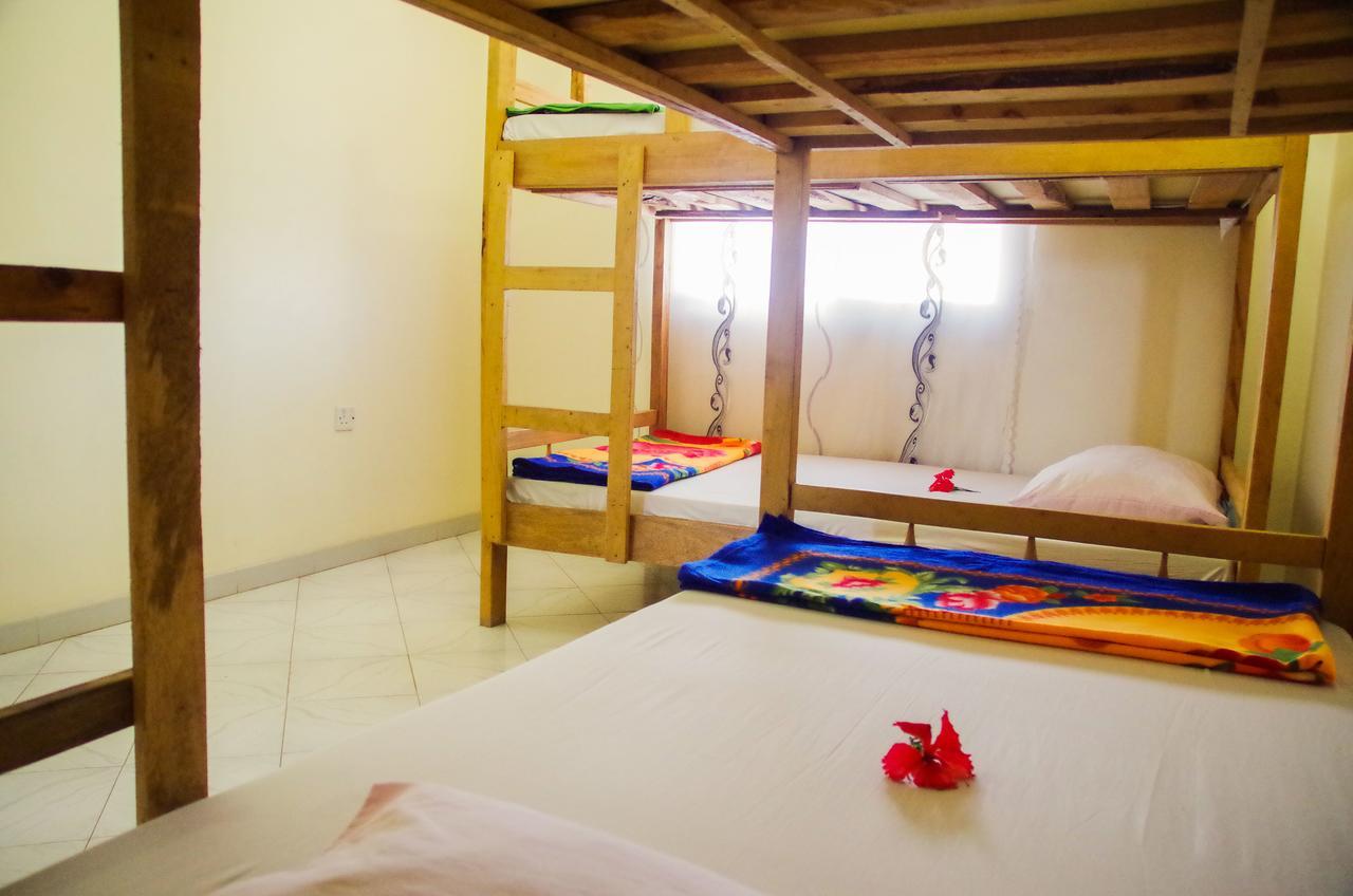 Wakawaka Hostel アルーシャ エクステリア 写真