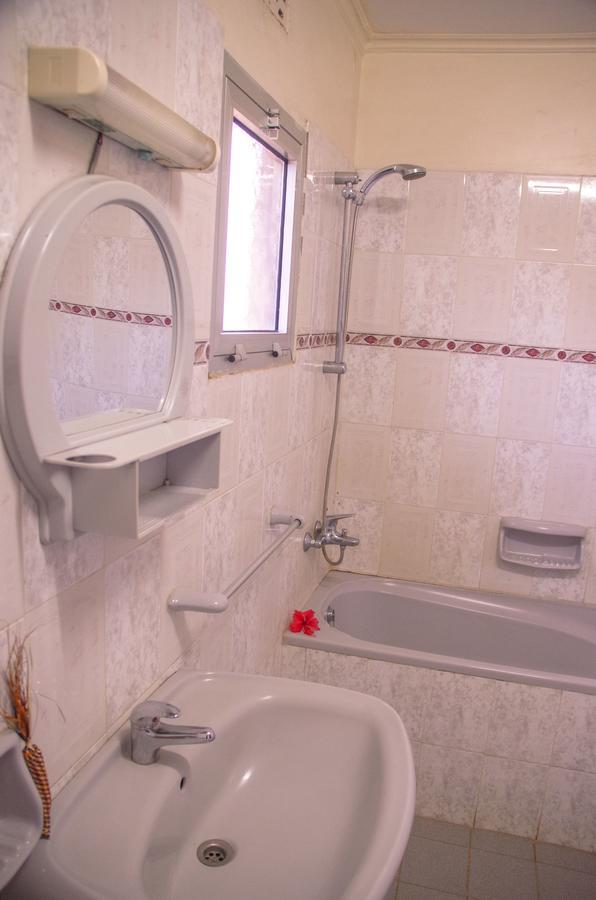 Wakawaka Hostel アルーシャ エクステリア 写真