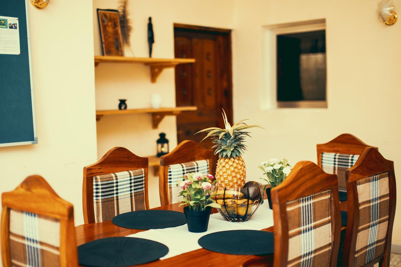 Wakawaka Hostel アルーシャ エクステリア 写真