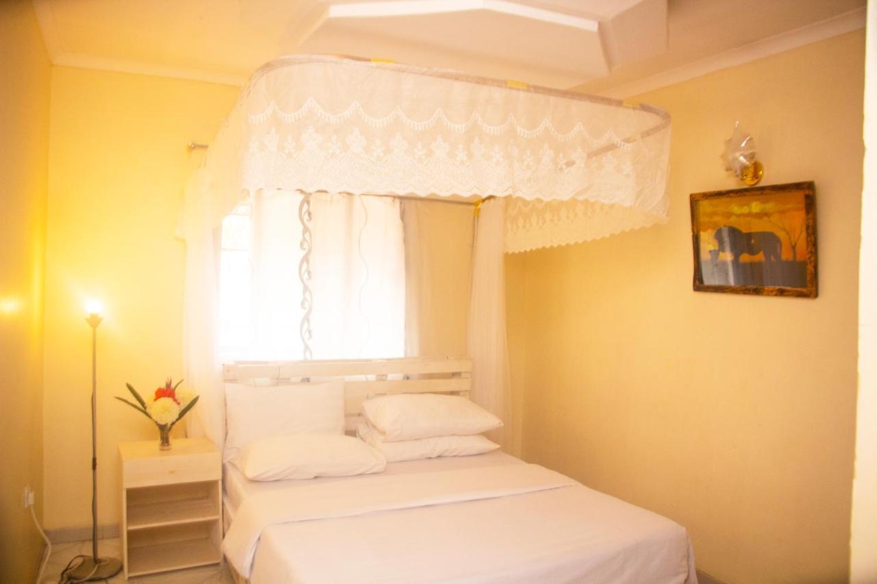 Wakawaka Hostel アルーシャ エクステリア 写真